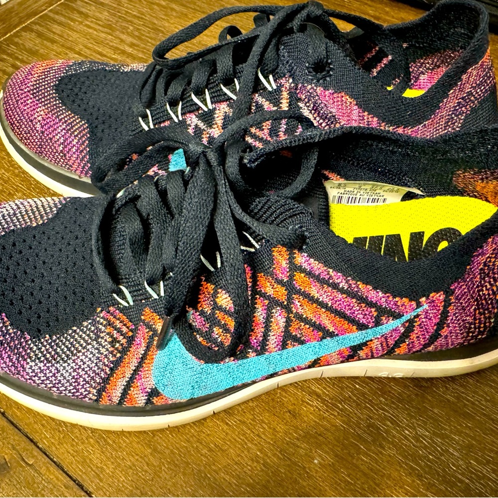 Nike Women’s Free Fly Knit 4.0 Size 6.5